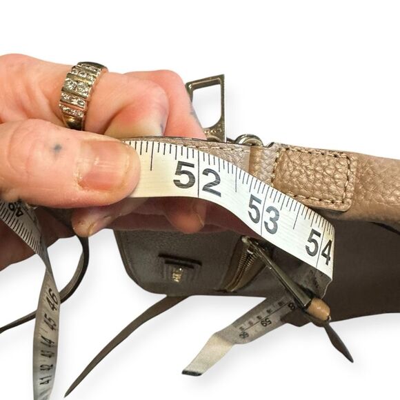 LODIS Women’s Taupe Pebbled Charlotte Leather Crossbody Bag Adjustable Strap - Picture 7 of 7